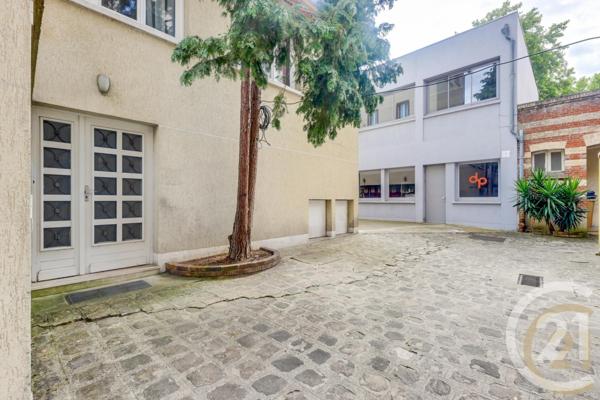 à vendre  372,80 m2 LA GARENNE COLOMBES - 92