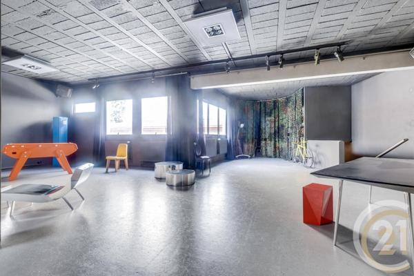 à vendre  372,80 m2 LA GARENNE COLOMBES - 92