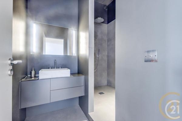 à vendre  372,80 m2 LA GARENNE COLOMBES - 92