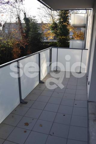 Location 2 Pieces 46 59320 Haubourdin 07 0629 01 0008