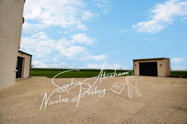 Charme de la pierre & confort moderne ? Maison rénovée avec piscine