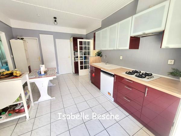 Maison 3 chambres avec dépendance- terrain divisible- proximité immédiate Bordeaux Bastide