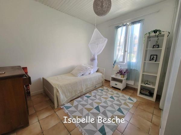 Maison 3 chambres avec dépendance- terrain divisible- proximité immédiate Bordeaux Bastide