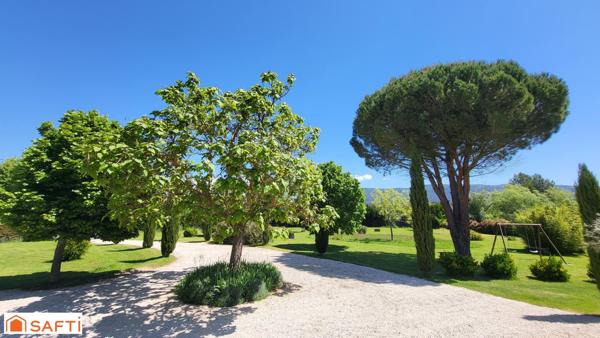 Maison de 159m2 de plain pied + Dépendance T3