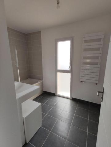 LOCATION MAISON TYPE 4 _ CONFIDENCE M01,  
Angers 49000