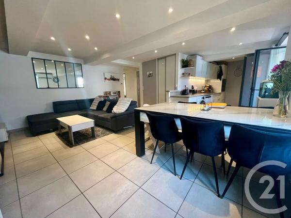 Appartement F3 à vendre  4 pièces - 61,74 m 2   MONTMERLE SUR SAONE  - 01