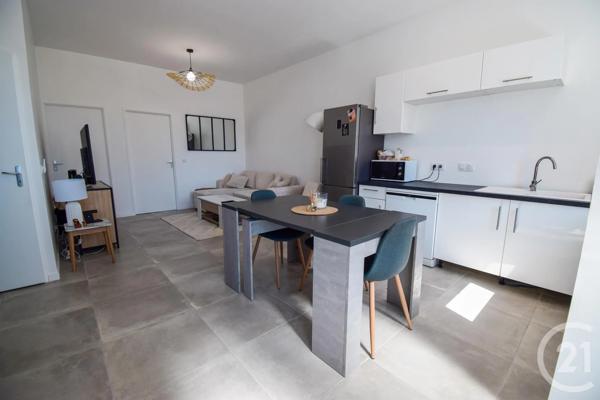 Appartement F3 à vendre  4 pièces - 61,74 m 2   MONTMERLE SUR SAONE  - 01