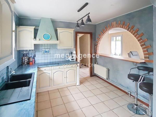 Maison à LUSSAULT-SUR-LOIRE, 37400 - 5 pièces 142m²