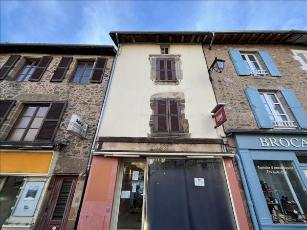 Immeuble à vendre |  Rochechouart |  254 m²