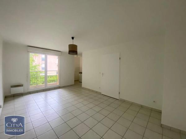 Appartement à louer 2 pièces 43.33m² Elbeuf (76500)