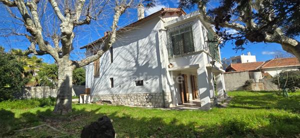 Maison à vendre 5 pièces MARSEILLE 11EME proche 12éme terrain 961m²