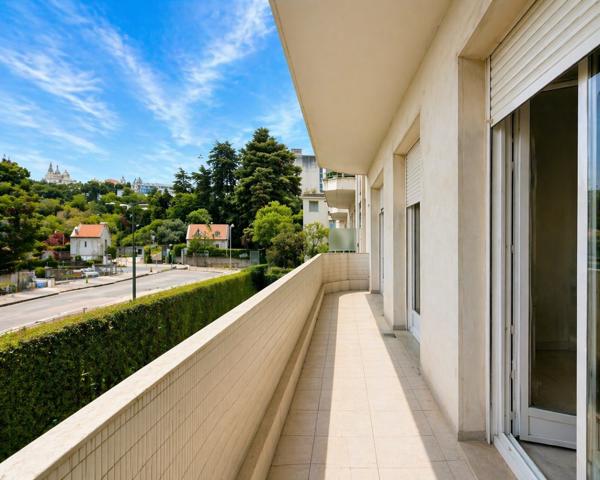 Appartement à NICE (06100)