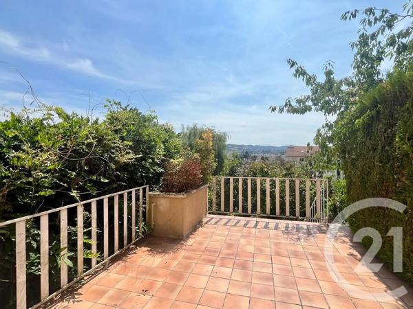Maison à vendre  6 pièces - 112 m 2   ST ETIENNE  - 42