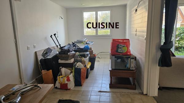 À vendre - Maison mitoyenne 1 côté, 3 pièces située à Persan (95340)