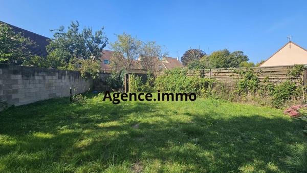 À vendre - Maison mitoyenne 1 côté, 3 pièces située à Persan (95340)