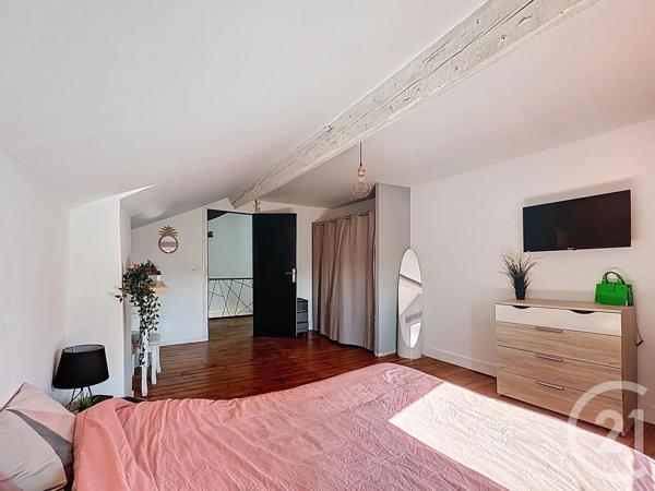Maison à vendre  7 pièces - 200 m 2   MOZAC  - 63