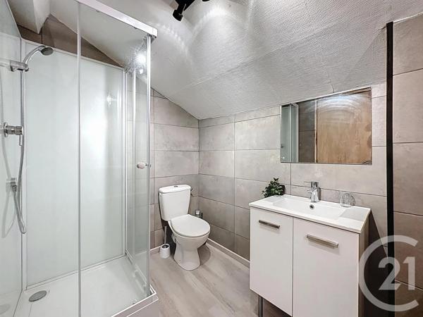 Maison à vendre  7 pièces - 200 m 2   MOZAC  - 63