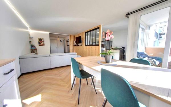 Appartement à vendre    5 pièces • 99,60 m2 Roissy-en-Brie