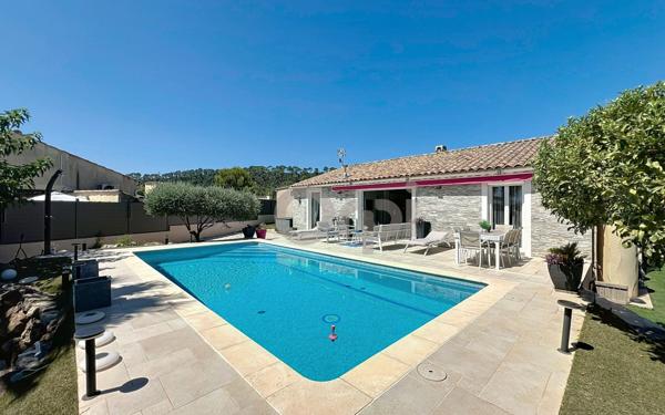 Maison à vendre    4 pièces •  Taradeau