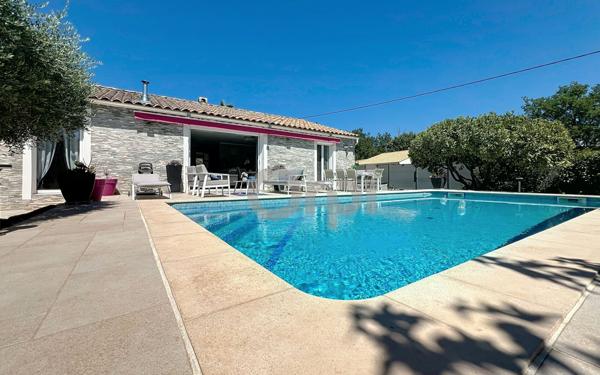 Maison à vendre    4 pièces •  Taradeau