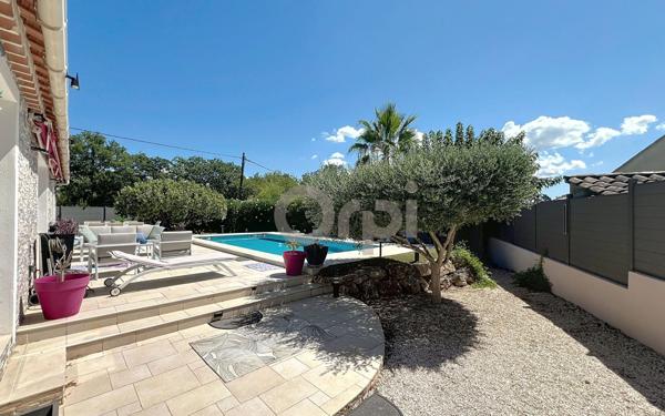 Maison à vendre    4 pièces •  Taradeau