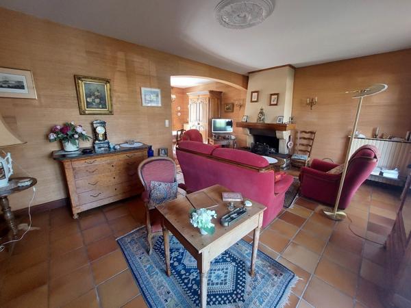 Maison famailiale de 155 m² avec garage, cave et jardin clos