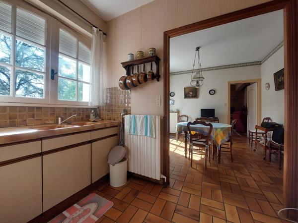 Maison famailiale de 155 m² avec garage, cave et jardin clos