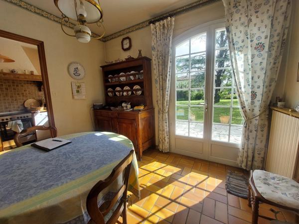 Maison famailiale de 155 m² avec garage, cave et jardin clos