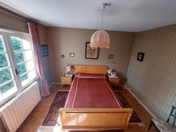 Maison famailiale de 155 m² avec garage, cave et jardin clos