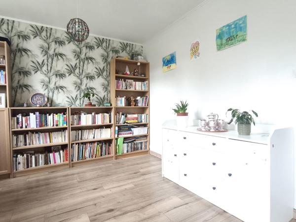 Proche verdure et deux balcons