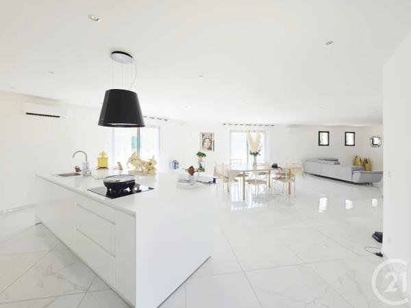 Maison à vendre  4 pièces - 150 m 2   ENSUES LA REDONNE  - 13