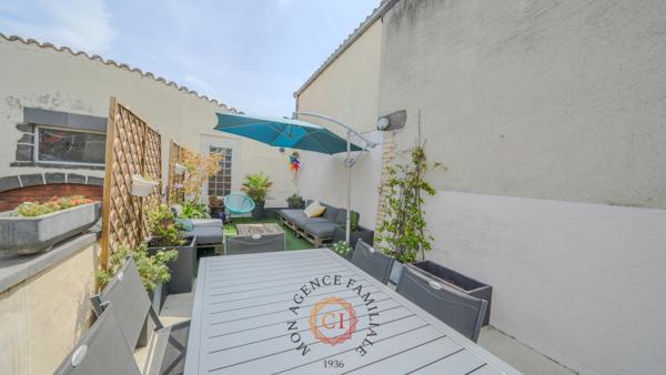 Maison 6 pièce(s) 3 chambre(s) 164 m²
