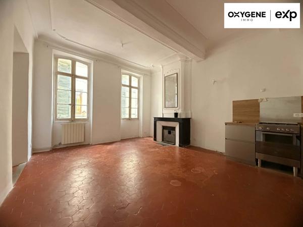 Perpignan, charme de l’ancien rénové, 54 m² avec patio, cave et fort potentiel à 72 000 €