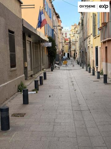 Perpignan, charme de l’ancien rénové, 54 m² avec patio, cave et fort potentiel à 72 000 €