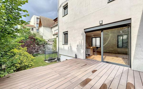 Maison à vendre    5 pièces • 168 m2 Suresnes