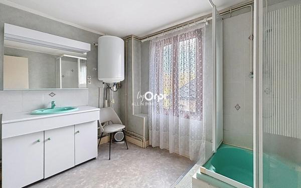 Maison à vendre    5 pièces •  Lavaveix-les-Mines