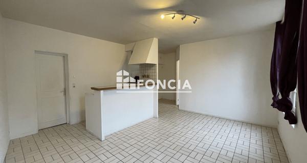 Location Appartement 2 pièces 37.77 m² - Bernay 27300