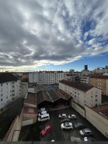 Appartement à vendre |  Villeurbanne |  3 pièces | 53 m²