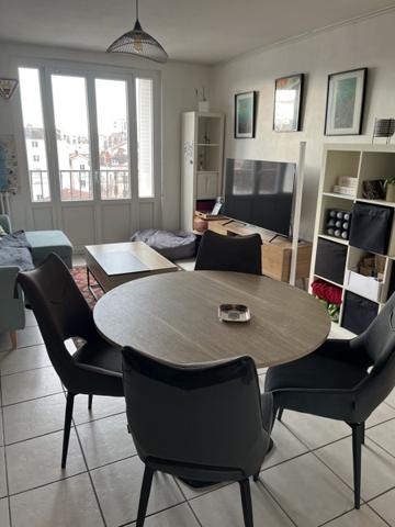 Appartement à vendre |  Villeurbanne |  3 pièces | 53 m²