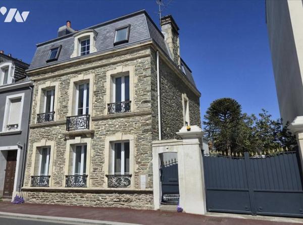 MAISON BOURGEOISE A CHERBOURG