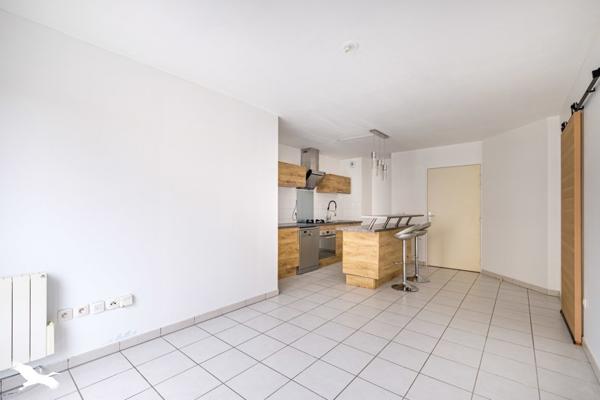Appartement à vendre |  Saint-Fons |  2 pièces | 50 m²