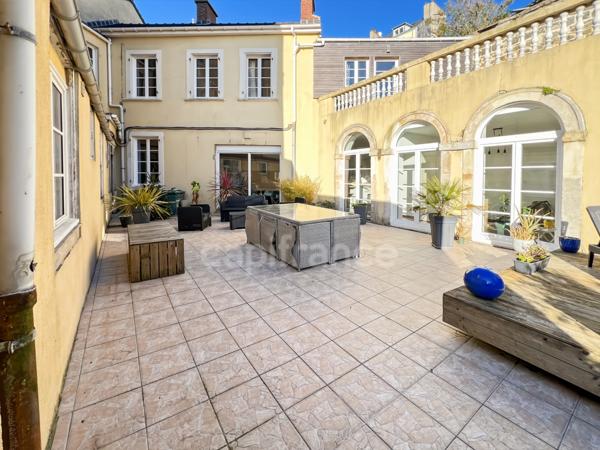 À VENDRE - BOULOGNE-SUR-MER - APPARTEMENT DUPLEX 96,23 M2 - 5 PIÉCES - 2 TERRASSES - JARDIN PRIVATIF 800 M2 - 1 PLACE DE PARKING