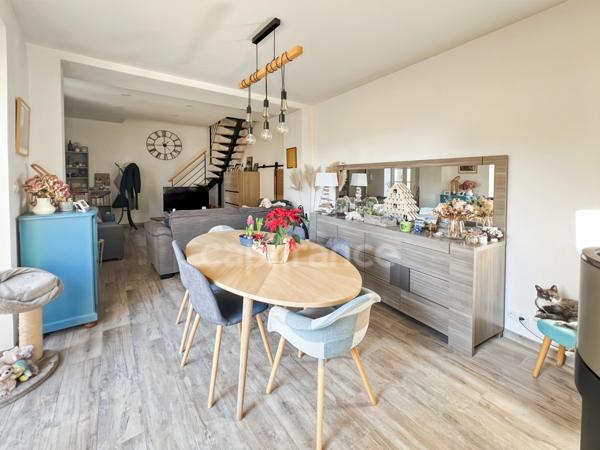 À VENDRE - BOULOGNE-SUR-MER - APPARTEMENT DUPLEX 96,23 M2 - 5 PIÉCES - 2 TERRASSES - JARDIN PRIVATIF 800 M2 - 1 PLACE DE PARKING