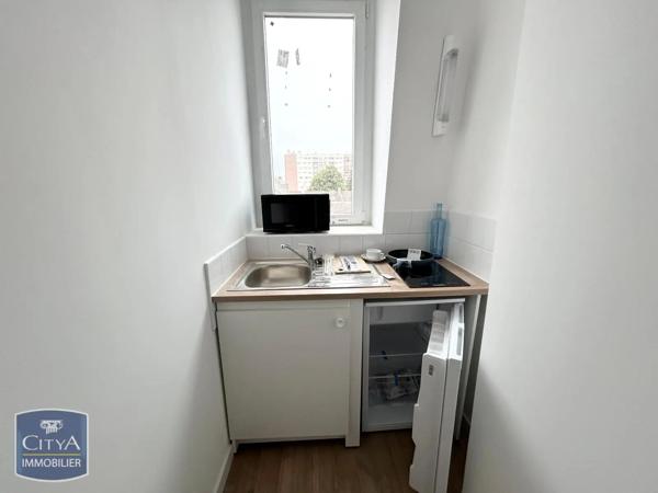 Appartement à louer 2 pièces 28.24m² Valenciennes (59300)