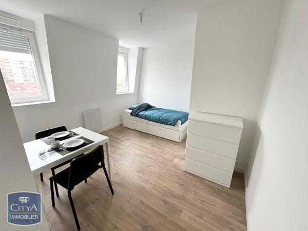Appartement à louer 2 pièces 28.24m² Valenciennes (59300)