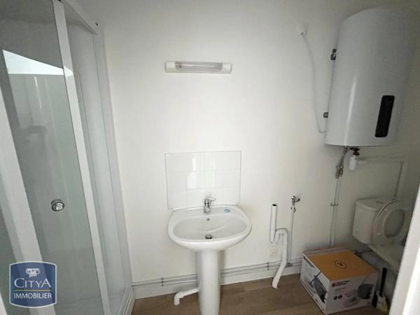 Appartement à louer 2 pièces 28.24m² Valenciennes (59300)