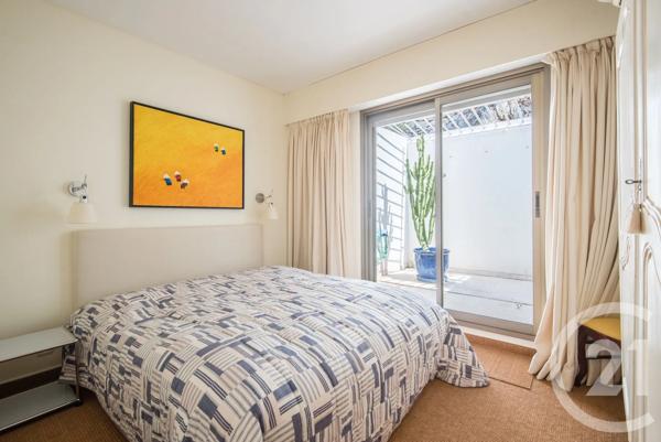 Appartement F4 à vendre  4 pièces - 117,48 m 2   NICE  - 06