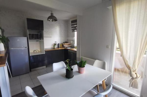 Location - Appartement 2 pièces 47 m 2 BRUZ (35170)