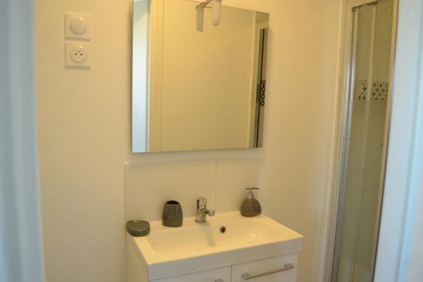 Chambre en colocation avec Salle de bain privative proche Rubika, VALENCIENNES (59)