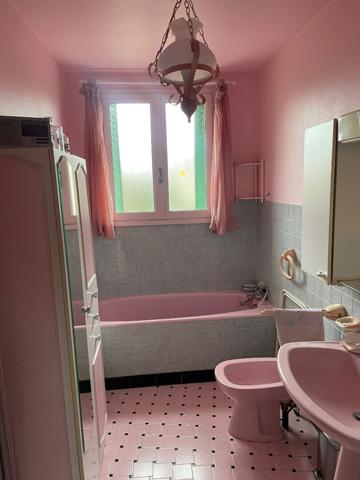 Maison - 6 pièces - 180 m²